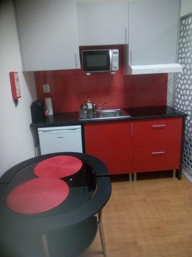 Metro-Apartment Rnal Nº35375 Al-Chamada Para A Rede Movel Nacional Порто Екстериор снимка